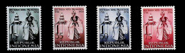 1956-Indonesia (MNH=**) Serie 4 Valori Costumi - Indonesia