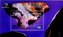 2000-Indonesia (MNH=**) Foglietto 1 Valore Fossile - Indonesië