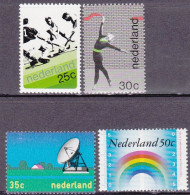 1973-Olanda (MNH=**) S.4v."associazione Hochey,ginnastica,stazione Terrestre,ann - Unused Stamps