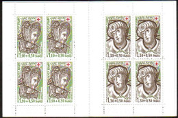 1979-Francia (MNH=**) Libretto Quattro S.8v."pro Croce Rossa,vetrate Della Chies - Nuevos