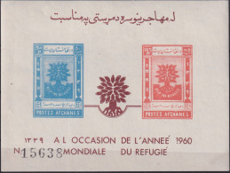 1960-Afghanistan (MNH=**) Foglietto 2v.non Dentellati "Anno Del Rifugiato" - Afghanistan