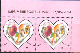 2024-Tunisie- Fête Des Mères -Femme- Enfant- Rose- Papillon- Mains- En Paire 2v Coin Daté   -.MNH****** - Giorno Della Mamma