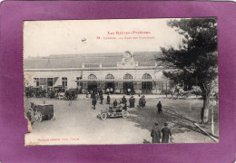 65 Les Hautes Pyrénées TARBES La Gare Des Voyageurs  Attelages Automobiles - Tarbes