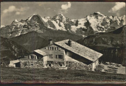 11303265 Beatenberg Berghaus Niederhorn Mit Blick Auf Eiger Moench Jungfrau Beat - Other & Unclassified