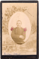 Grande Photo CDV D'un Officiers Francais Du 152 éme Bataillon De Chasseur  Posant Dans Un Studio  Photo A Gérardmer - Old (before 1900)