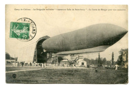 CAMP DE CHALONS - LE DIRIGEABLE MILITAIRE " LIEUTENANT SELLE DE BEAUCHANT " - La Sortie Du Hangar Pour Ascension. - Luchtschepen