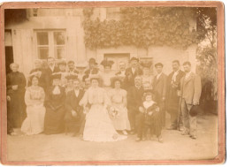Grande Photo CDV D'une Famille élégante Posant Pour Un Mariage Dans La Cour De Leurs Maison A Nevers En 1903 - Anciennes (Av. 1900)
