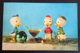 #P1   DISNEY, DONALD DUCK, HUEY, DEWEY AND LOUIE DUCK, Vintage Postcard - Otros & Sin Clasificación