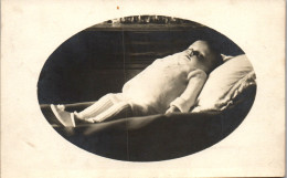 CP Carte Photo D'époque Photographie Vintage Enfant Bébé Mort Post-mortem - Other & Unclassified