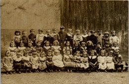 CP Carte Photo D'époque Photographie Vintage Enfant Mode école Maotresse Classe - Autres & Non Classés