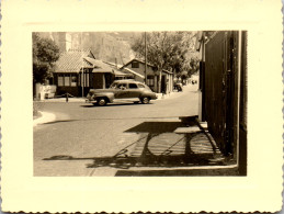 Photographie Photo Vintage Snapshot Amateur Automobile Voiture Gibraltar Douane  - Places