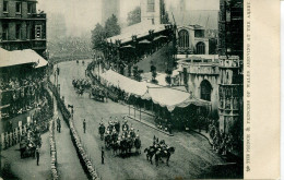 ROYALTY - TUCKS 860 - CORONATION SOUVENIR - THE PRINCE AND PRINCESS OF WALES ARRIVE AT THE ABBEY 1902 - Familias Reales