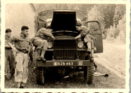 Photographie Photo Vintage Snapshot Amateur Automobile Camion Militaire  - Guerre, Militaire