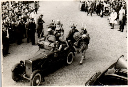 Photographie Photo Vintage Snapshot Amateur Automobile Voiture Tacot Caen ? Auto - Automobili