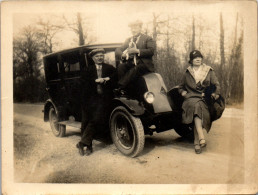 Photographie Photo Vintage Snapshot Amateur Automobile Voiture Renault Trio  - Auto's