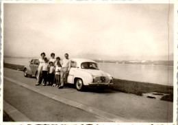 Photographie Photo Vintage Snapshot Amateur Automobile Voiture Renault Genève - Auto's