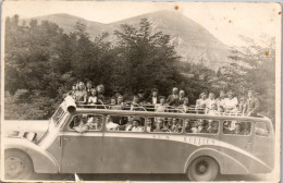 Photographie Photo Vintage Snapshot Amateur Autocar Car Lourdes - Trenes