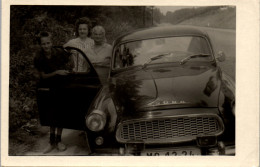 Photographie Photo Vintage Snapshot Amateur Automobile Voiture Auto Skoda  - Automobiles