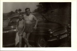 Photographie Photo Vintage Snapshot Amateur Automobile Voiture Auto  - Cars