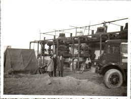 Photographie Photo Vintage Snapshot Amateur Camion Raffinerie  - Trains