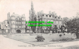 R555532 Cambridge. Old Hall And Gateway. Newnham College. Boots Cash Chemists. P - Monde