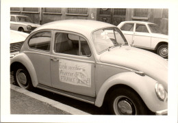 Photographie Photo Vintage Snapshot Amateur Automobile Voiture Auto à Situer VW - Cars