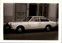 Photographie Photo Vintage Snapshot Amateur Automobile Voiture Auto à Situer - Cars