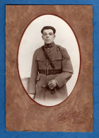 Photo Militaire Collée Sur Carton Soldat Du 67eme Regiment ( Format 11cm X 16cm ) Photographie Cartier Vincennes - War, Military