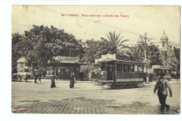 32574 - Oran Place D'Armes L'arrêt Des Trams Tramway - Oran