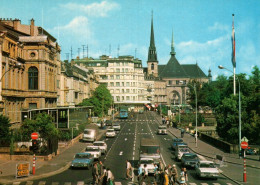 CPM - LUXEMBOURG - La Cathédrale Vue De La Place De Bruxelles (voitures) - Edition M.P.K - Luxembourg - Ville