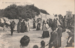 13 LES SAINTES MARIE DE LA MER  La Orocession   ROULOTTE DE GITANS    PHOTO GEORGES ARLES - Autres & Non Classés