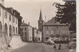 57 - LORQUIN - PLACE DE L'HOTEL DE VILLE - Lorquin