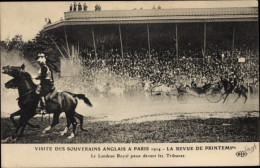 CPA Paris, Frühlings-Revue 1914, Besuch Englisches Königspaar, Königliche Kutsche, Tribüne - Altri & Non Classificati