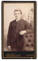 Fotografie Albert Winsauer, Dornbirn, Eisengasse 9, Portrait Junger Mann In Modischer Kleidung  - Personnes Anonymes