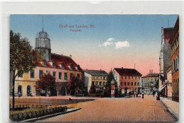 39100011 - Landau.  Ein Blick Auf Den Postplatz. Karte Beschrieben Handschriftliches Datum Von 1918. Leichte Abschuerfu - Landau