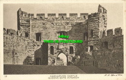 R583383 Caernarvon Castle. Queens Gate Interior. Rembrandt Intaglio Printing. H. - Wereld