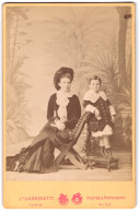 Photo Jh. Ambrosetti, Nice, Portrait De Baronin Van Der Wielen-Bracon Avec Ihrem Sohn Im Samtkleid  - Famous People