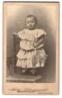 Fotografie Rud. Schneppendahl Witwe, Remscheid, Elberfelderstr. 28, Kleines Kind Im Hübschen Kleid  - Personnes Anonymes