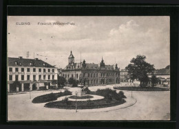 AK Elbing, Friedrich Wilhelm-Platz Mit Hotel De Berlin  - Westpreussen