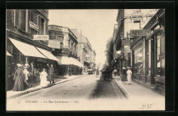 CPA Dinard, La Rue Levavasseur  - Dinard