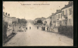 CPA Montchanin, Avenue De La Republique  - Other & Unclassified