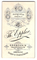 Fotografie Th. Eppler, Dresden, Monogramm Des Fotografen Und Medaillen Mit Portraits Daguerre, Niepce Und Talbot  - Anonieme Personen