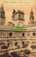 R585167 Santiago De Compostela. Patio Del Colegio De Fonseca - Monde