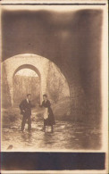 Under A Bridge, Prewar Photo  P1071 - Personnes Anonymes