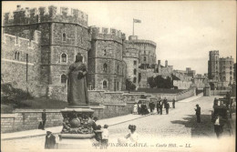 11249752 London Windsor Castle Auto Denkmal - Autres & Non Classés