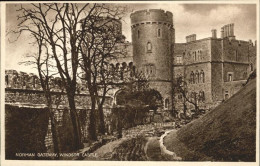 11248990 Windsor_Castle Norman Gateway Windsor Castle - Autres & Non Classés