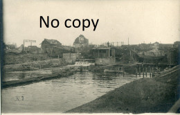 CARTE PHOTO ALLEMANDE - LES USINES DETRUITES PRES DU CANAL A CHAUNY PRES DE TERGNIER AISNE GUERRE 1914 1918 - Guerre 1914-18