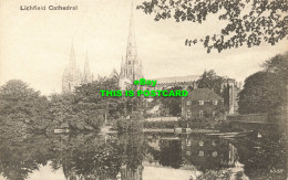 R584775 Lichfield Cathedral. Valentines Series. Postcard - Monde