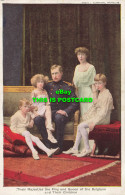 R585725 The Belgian Royal House. Their Majesties The King And Queen Of The Belgi - Monde