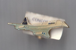 PIN'S THEME AVION CONCORDE AIR FRANCE ETAT NEUF - Luftfahrt